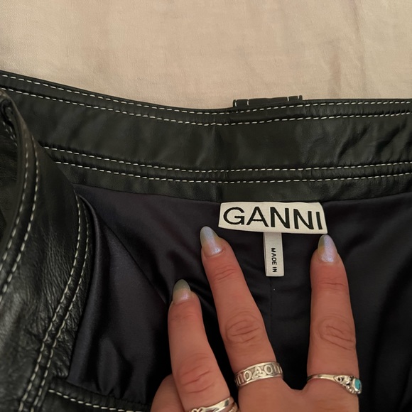 Leather Ganni high waisted shorts - Picture 4 of 4
